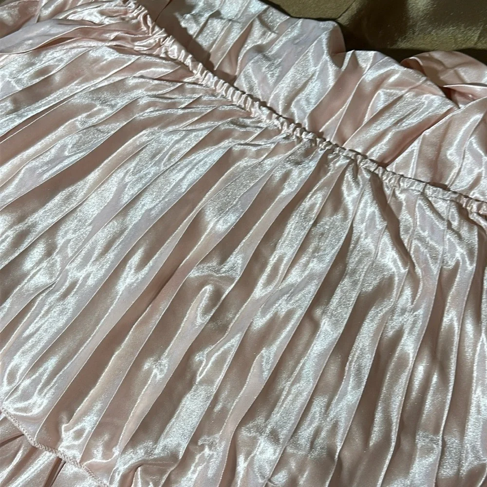 Florcoo Off the Shoulder Cake Pink Pleated Dress - Picture 5 of 6